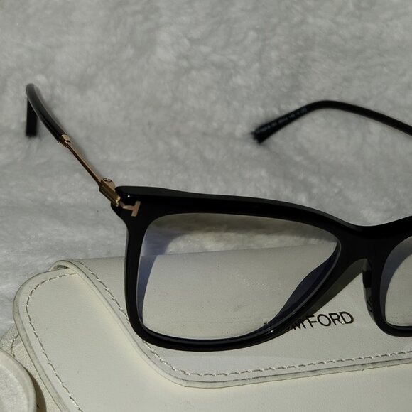 SOLD! TOM FORD TF5824 - Black Eyeglasses with Magnetic Clip-on Sunglasses - Picture 9 of 16